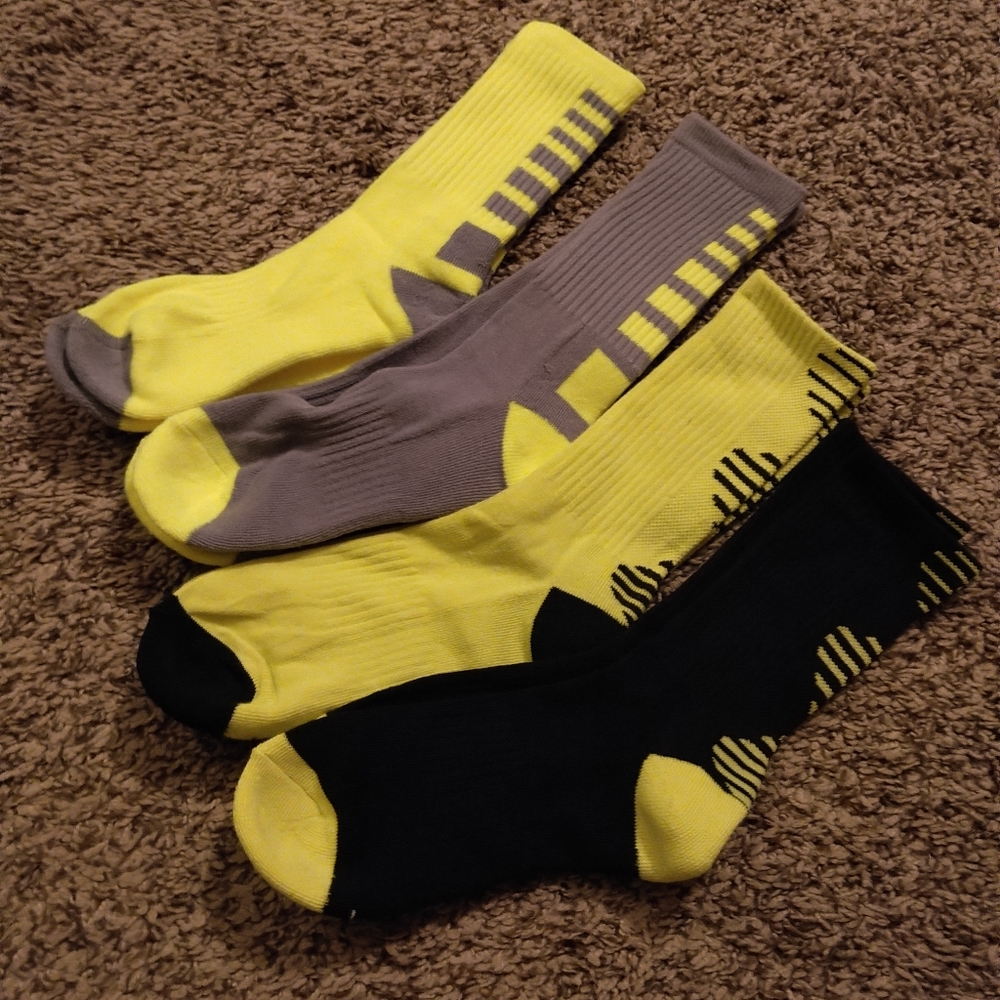 Boy's crew socks large